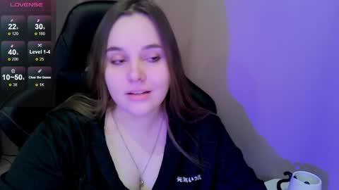 noir_ember_ online show from April 2026 05:32:02 PM