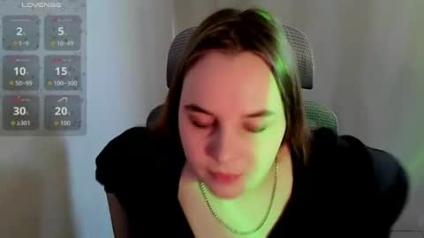 noir_ember_ online show from June 2026 09:34:01 AM