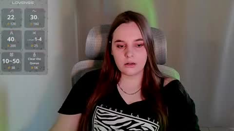 noir_ember_ online show from July 2026 04:33:02 PM