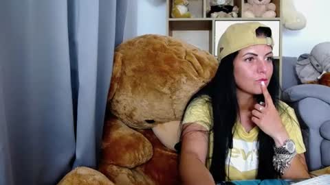 noirbella online show from July 2026 11:04:01 PM