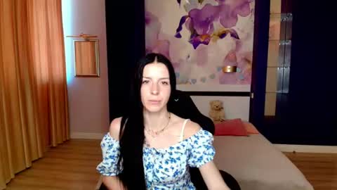 NoirDiva online show from June 2026 06:40:01 AM