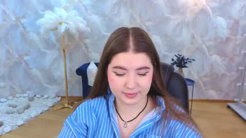 noirwhisper online show from December 2025 06:26:01 PM