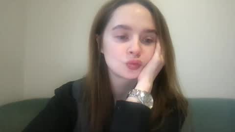 Noiryn online show from November 2025 12:26:01 PM