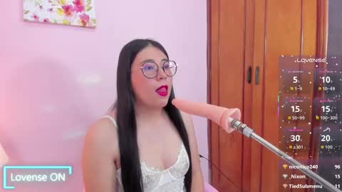 Snapshot of nomi_blue chatting on December 2025 03:22:02 AM Nahomi online show from December 2025 03:22:02 AM