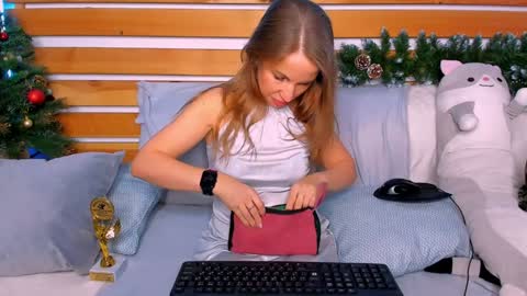 Snapshot of nora_adamss chatting on December 2024 03:44:01 AM Nora online show from December 2024 03:44:01 AM