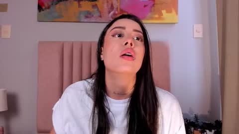 Nora Da Silva online show from October 2025 06:08:02 PM