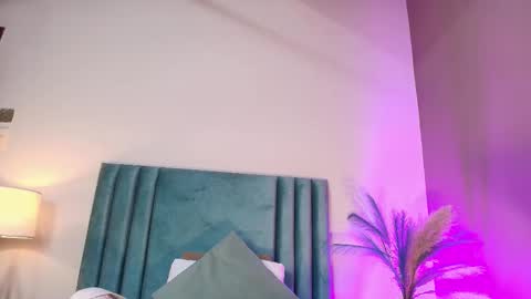 Nora Da Silva online show from October 2025 12:51:02 AM