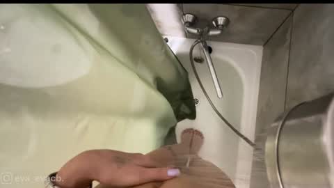 Eva online show from January 2025 07:59:02 PM