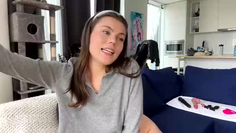 Snapshot of nordicbelle chatting on May 2026 02:33:01 PM Nordic Belle online show from May 2026 02:33:01 PM