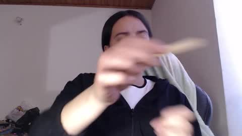 Snapshot of noreen_ chatting on December 2025 08:24:02 PM noreen_ online show from December 2025 08:24:02 PM