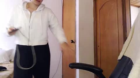 Snapshot of noreen_ chatting on February 2026 06:12:01 PM noreen_ online show from February 2026 06:12:01 PM