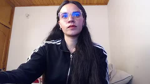 noreen_ online show from June 2026 05:30:02 PM