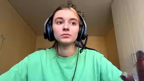 Elena online show from March 2026 06:53:02 AM