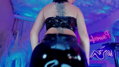 norland23 online show from December 2025 05:18:02 PM