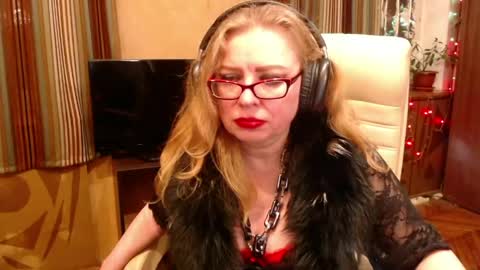 Snapshot of norma_gin chatting on June 2026 11:40:01 PM miss Tress online show from June 2026 11:40:01 PM
