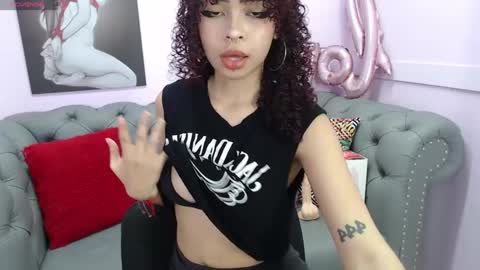 Snapshot of north_sweet_ chatting on February 2025 03:27:01 PM N O R T H online show from February 2025 03:27:01 PM