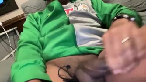 nostringfun online show from December 2024 03:19:02 PM