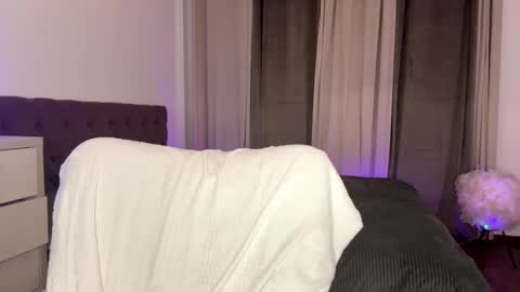 Snapshot of notamericanpie23 chatting on October 2025 08:16:02 PM Tina online show from October 2025 08:16:02 PM