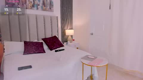 Snapshot of novacyysantos chatting on November 2025 06:42:02 PM Andrea online show from November 2025 06:42:02 PM