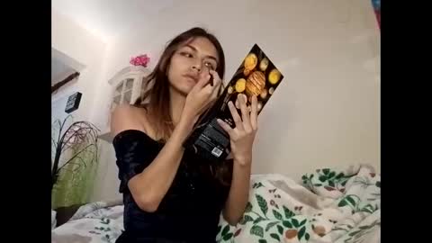 novalovelle online show from November 2025 06:01:01 PM