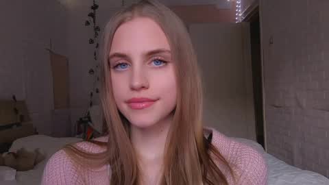 Mia Blake online show from April 2026 11:40:02 AM