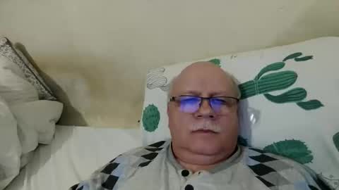 nukiss online show from February 2025 08:11:02 PM