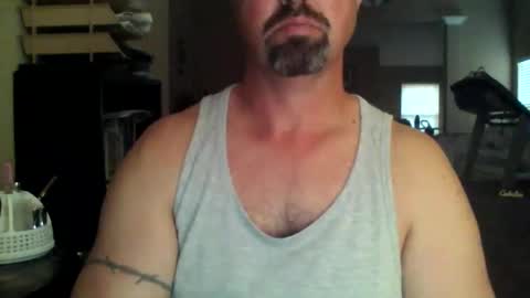 nvrenuff1979 online show from November 2025 12:37:01 PM