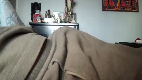 KN online show from December 2025 11:33:02 PM