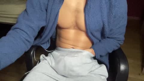 Snapshot of nyc2100 chatting on January 2025 04:55:01 AM Your HOTBF online show from January 2025 04:55:01 AM