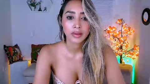 Nycole online show from December 2024 02:34:02 AM