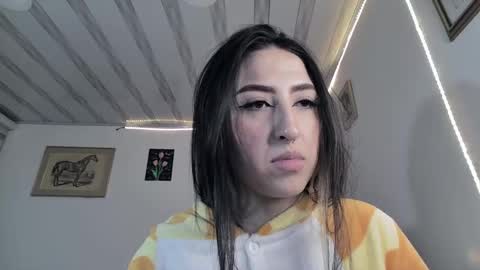 Snapshot of nymph_frida chatting on December 2024 05:26:01 AM Frida online show from December 2024 05:26:01 AM