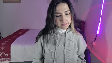 Snapshot of nymph_frida chatting on December 2024 08:59:01 AM Frida online show from December 2024 08:59:01 AM