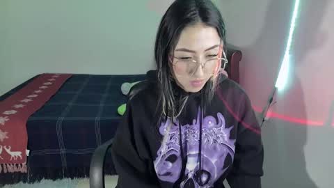 Snapshot of nymph_frida chatting on December 2024 11:10:01 AM Frida online show from December 2024 11:10:01 AM