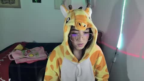 Snapshot of nymph_frida chatting on December 2024 07:26:02 AM Frida online show from December 2024 07:26:02 AM