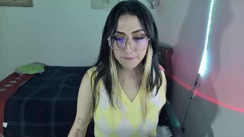 Snapshot of nymph_frida chatting on January 2025 08:13:02 AM Frida online show from January 2025 08:13:02 AM