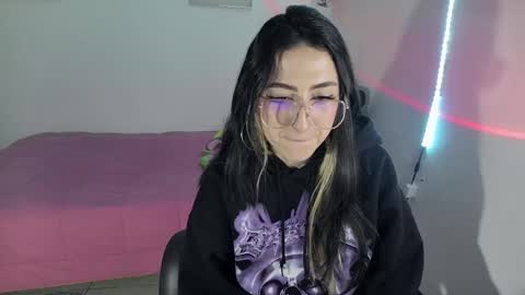 Snapshot of nymph_frida chatting on January 2025 06:57:01 AM Frida online show from January 2025 06:57:01 AM