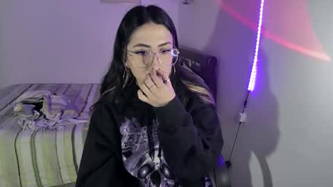 Snapshot of nymph_frida chatting on February 2025 09:09:01 AM Frida online show from February 2025 09:09:01 AM