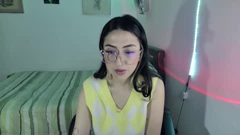 Snapshot of nymph_frida chatting on February 2025 08:16:02 AM Frida online show from February 2025 08:16:02 AM