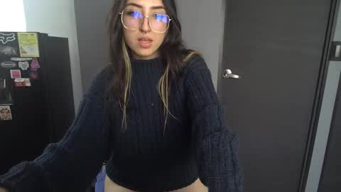 Snapshot of nymph_frida chatting on March 2025 02:12:02 PM Frida online show from March 2025 02:12:02 PM