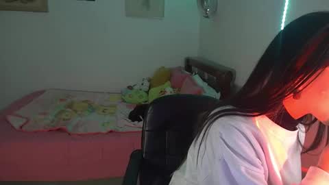 Snapshot of nymph_frida chatting on September 2025 04:36:02 AM Frida online show from September 2025 04:36:02 AM