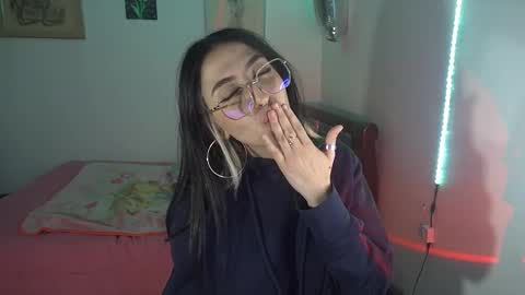 Snapshot of nymph_frida chatting on October 2025 05:59:01 AM Frida online show from October 2025 05:59:01 AM