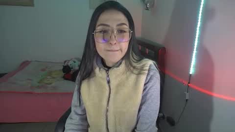 Snapshot of nymph_frida chatting on November 2025 08:48:02 AM Frida online show from November 2025 08:48:02 AM