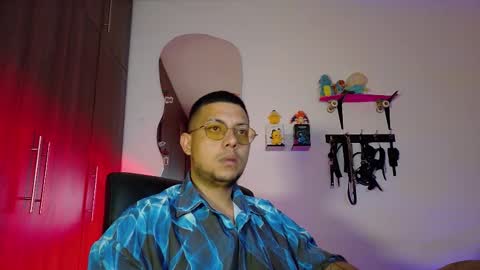 Snapshot of nymphobuddies chatting on November 2025 02:15:01 PM David and Steven Independents online show from November 2025 02:15:01 PM