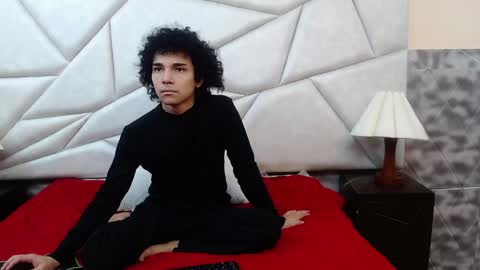 nyx_and_arian online show from April 2026 01:54:01 AM