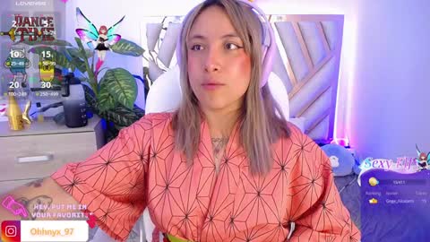 Alex   .    online show from January 2025 01:26:01 AM