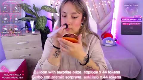 Alex   .    online show from March 2025 06:44:01 PM