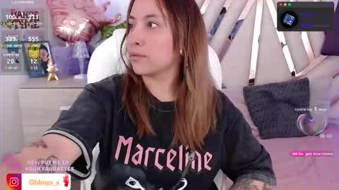 Alex   .    online show from September 2025 01:49:02 AM