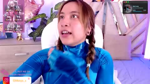 Alex   .    online show from September 2025 09:18:01 PM