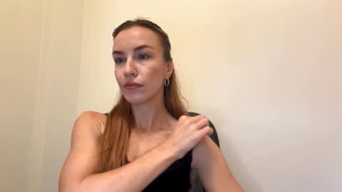 Anastasia online show from October 2025 07:19:02 AM