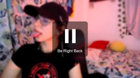 Snapshot of nyxxei chatting on January 2026 02:39:01 AM Nyxxei online show from January 2026 02:39:01 AM